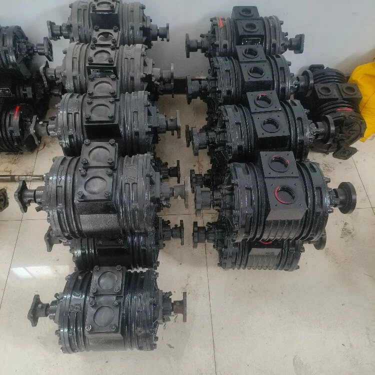 Best oil pump vacuum pump for sewage suction truck septic tank trucks Fecal suction cart spare parts XD-63 XD-25 XD-80 XD-100