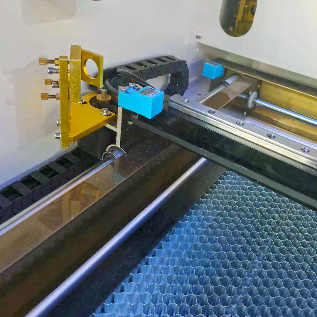 Factory outlet 50w co2 laser engraving and cutting machine for nonmetal cutting 4060