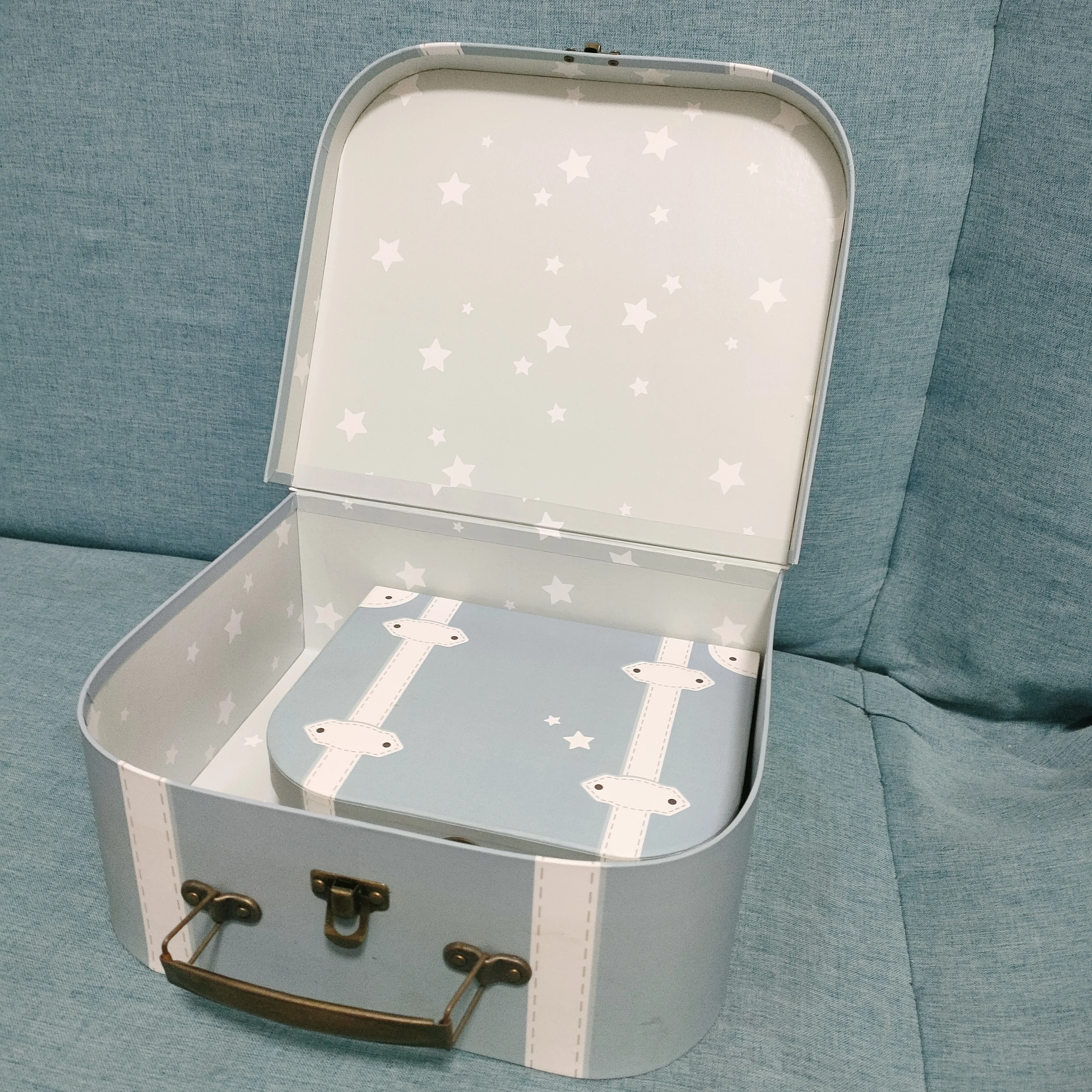 Shenzhen Factory make cardboard Luggage box Small Red Cardboard Packaging Paper Suitcase Gift Boxes With Handle / Metal Closure