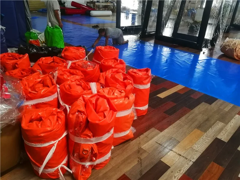 High Quality  Wholesale Inflatable Capsule Showcase roof tent on sale