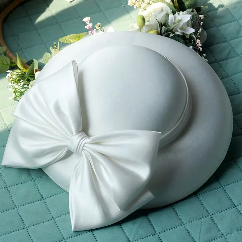 Bridal top hat female British Hepburn style Fashion Big Butterfly Party Wedding Hair Decoration Women Flower Church White Hats