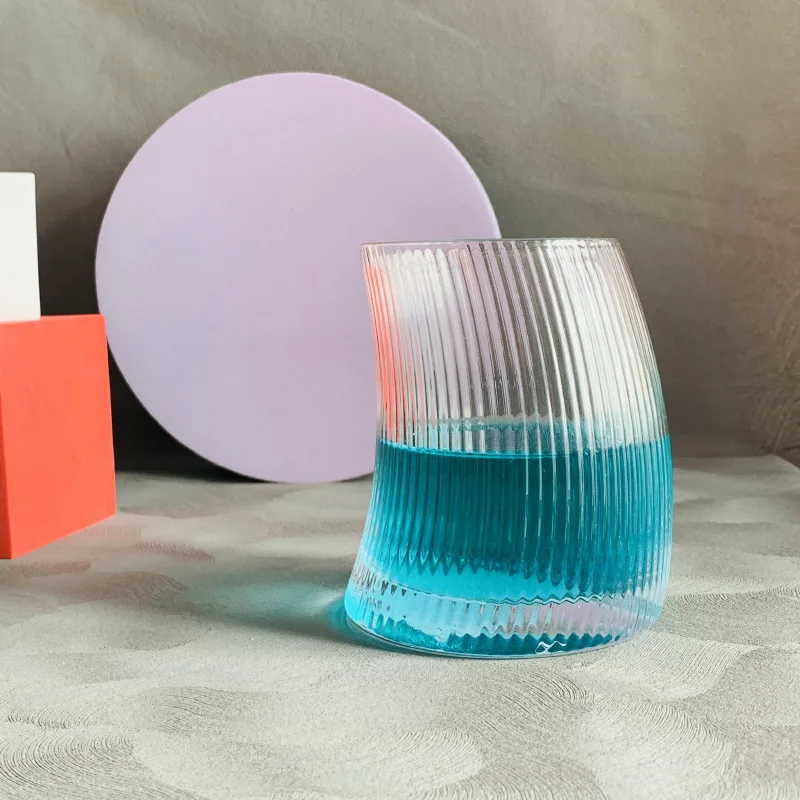 New Fanishonable Strip whiskey Glass Set Gold Rimmed