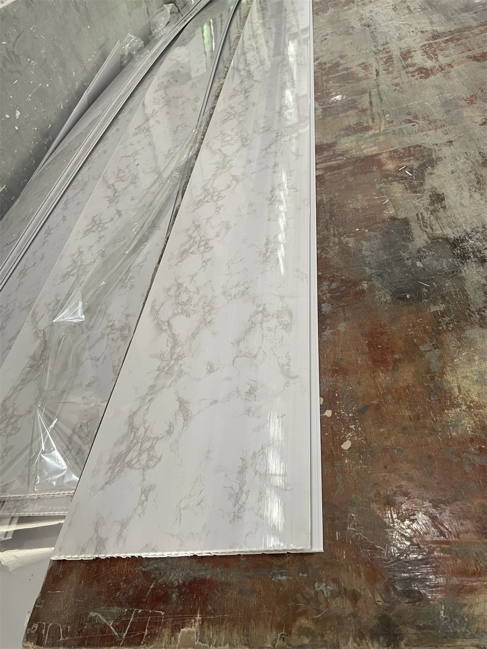 Interior 25cm wide or 30cm wide pvc paneling shower panel ceiling panel