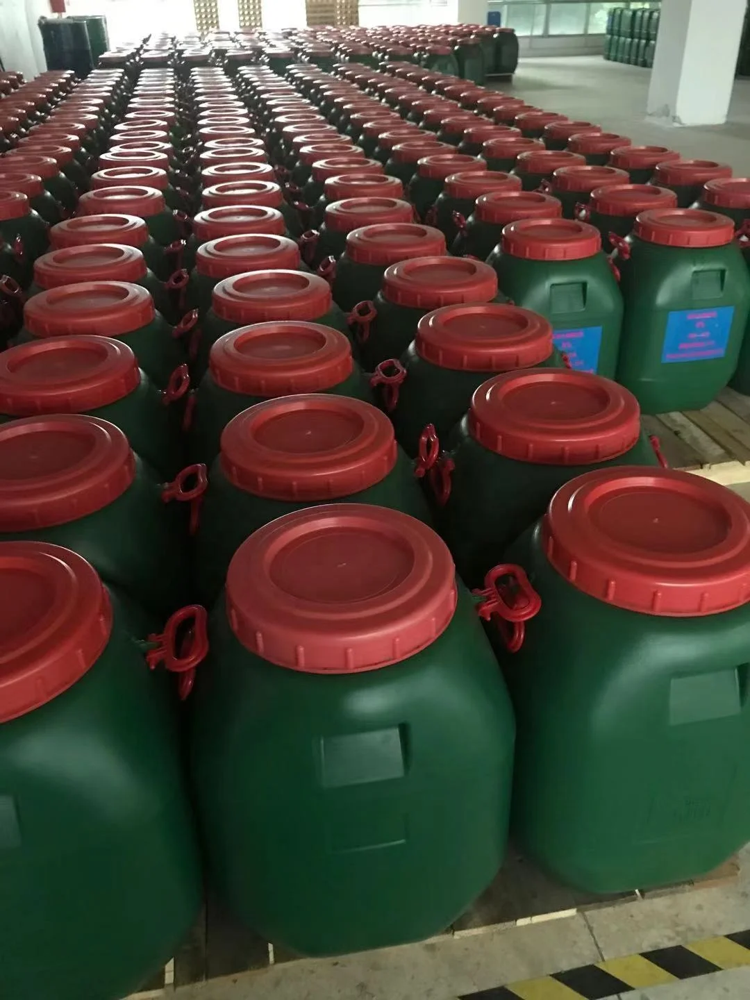 Огнетушающие вещества для остановки огня-1% AFFF (водно-формовочный фторпротеиновый пеноконцентрат) пенопластовый