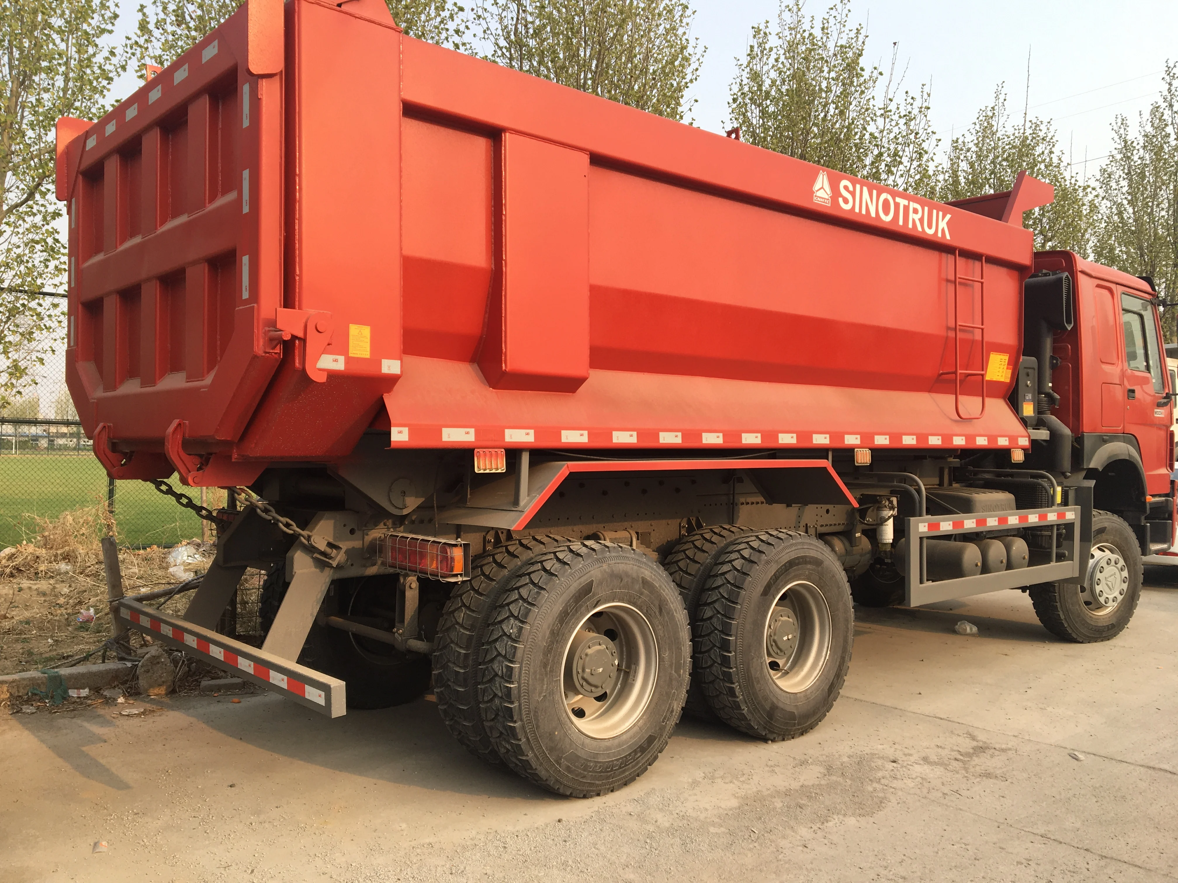 sinotruck howo howo sinotruk 400 price HOWO 10 wheeler 10 wheel 6x6 dump truck