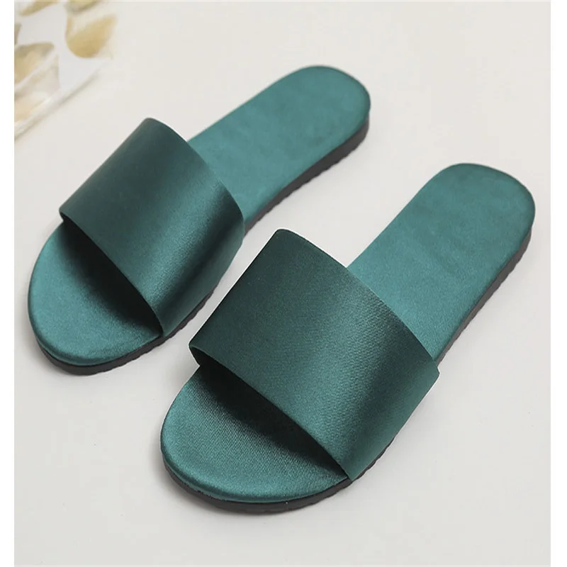 Wedding Party Satin Slippers For Bride Bridesmaid Bachelorette Party Team Bridesmaid Gift Non-Slip Satin Soft Wedding Shoes