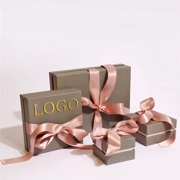 Custom square rectangular shape vintage charm bracelet necklace dark blue velvet jewelry gift packaging box