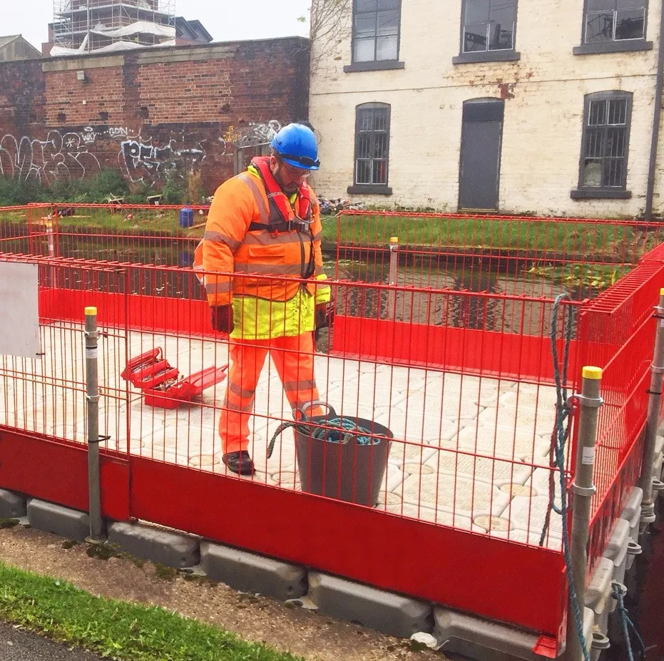 Popular Power Coated Edge protection fence galvanized wire mesh panels for construction site