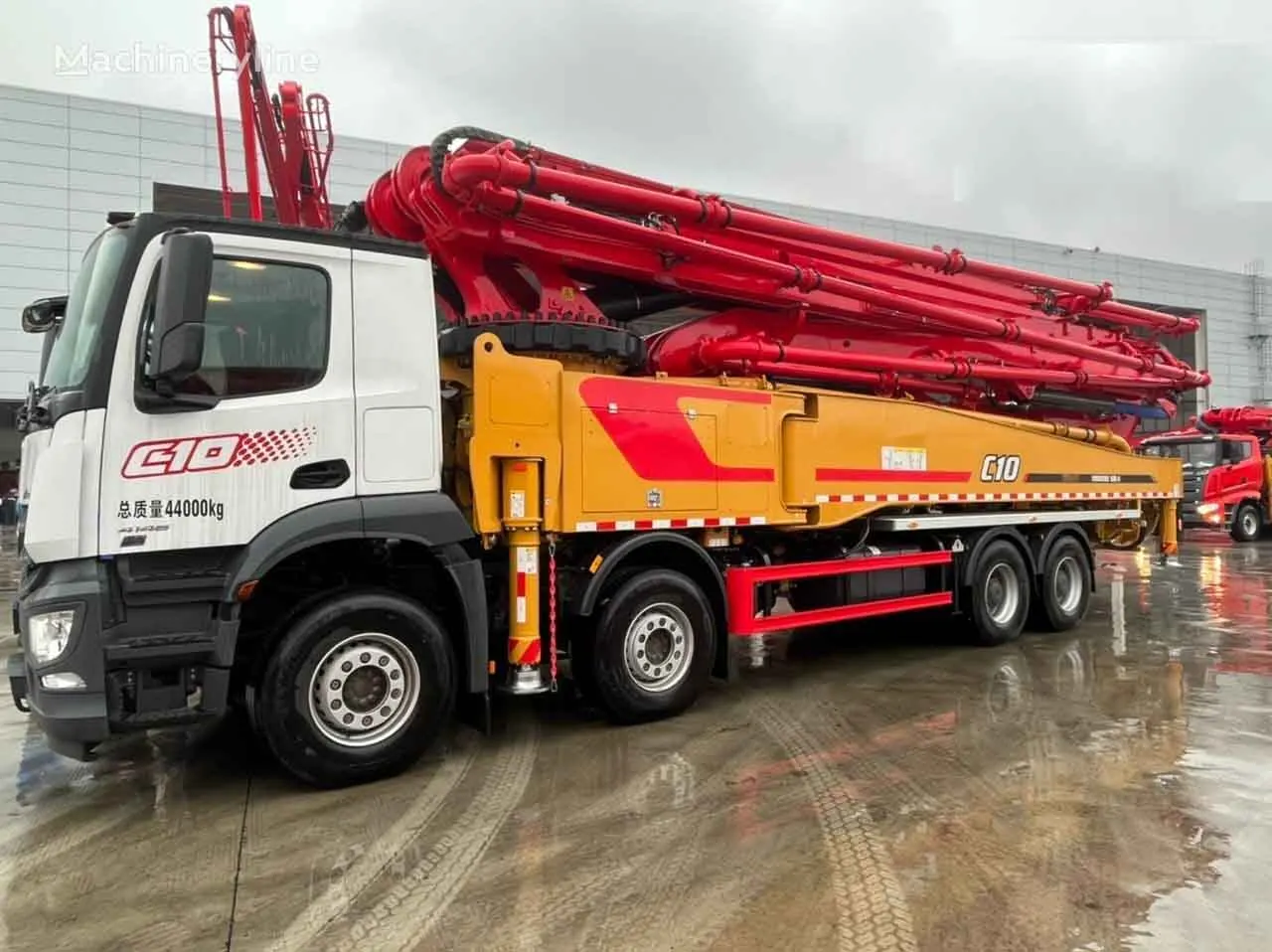 Efficiency King 56 Meters Concrete Pumps Truck SYM560C-10 Mounted Concrete Pump Concrete Machinery in Mexico