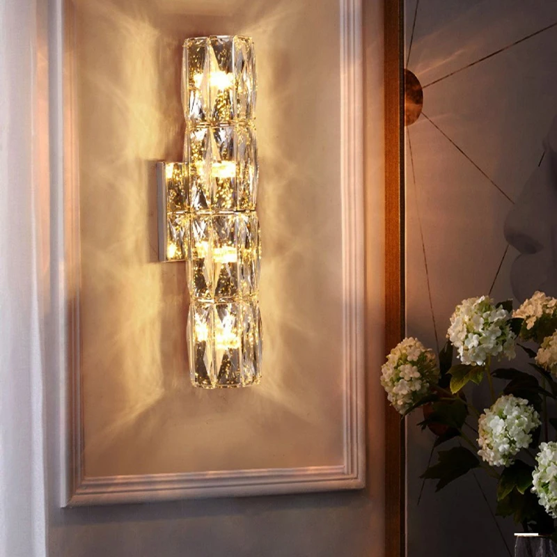2024 New Series Modern Crystal Decorated Glass Gold Metal Luxury Bedside Wall Lamp For Living Bedroom