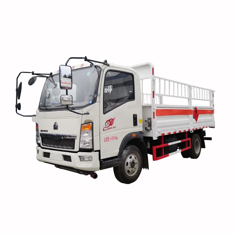 HOWO Light Cargo Truck 4x2  ZZ1107G4215C1 Cheaper Electric Pickup Car Electric Truck Electric  Made In China