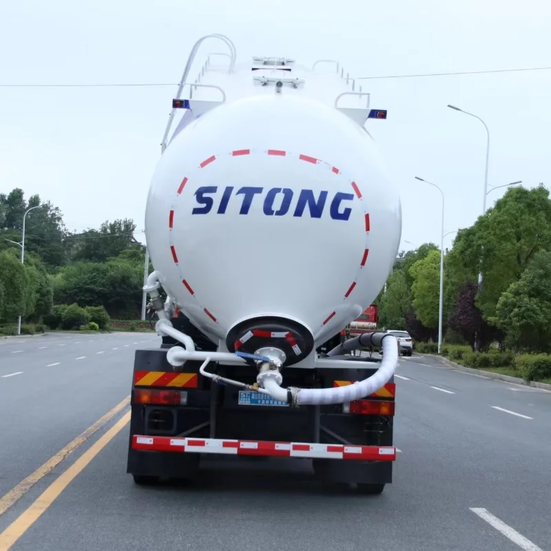Dongfeng Howo Cargo Truck Left Hand Drive Manual Transmission Customizable Bulk Cement Dry-Mixed Powder Material Diesel New