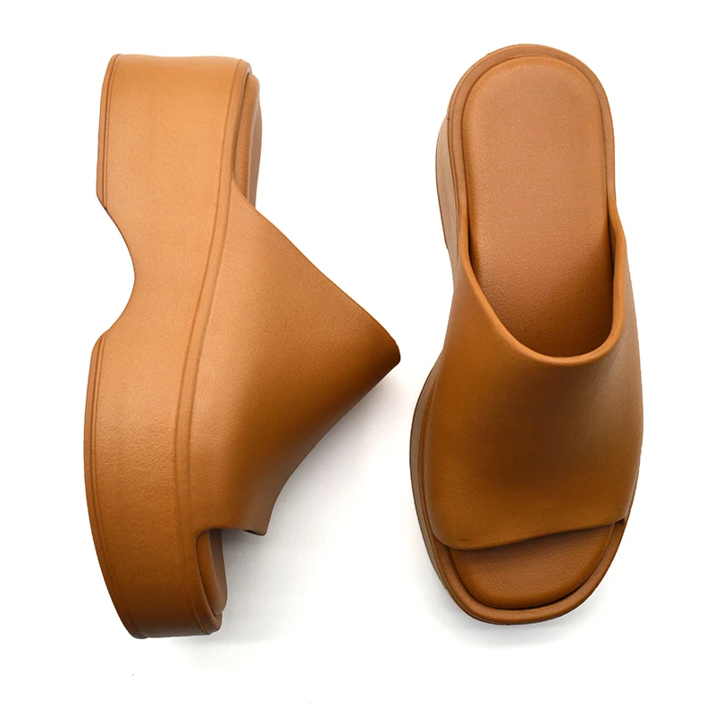 2024 pillow slipper cushioned thick sole  Wholesale Cheap indoor slippers platform home slippers