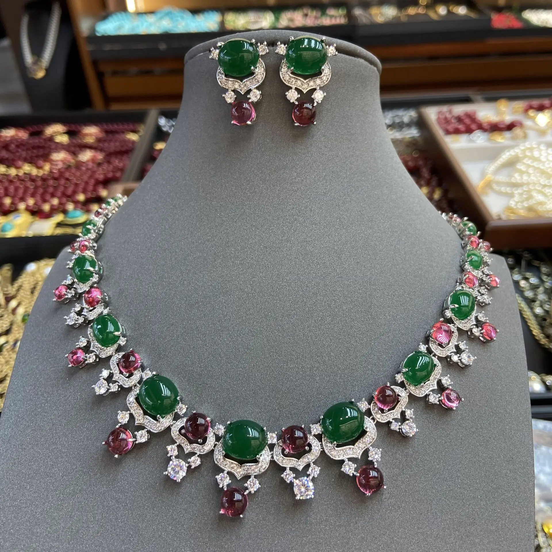 Fashion top trend Green agate ruby red color crystal luxury chocker necklace earring sets  for wedding