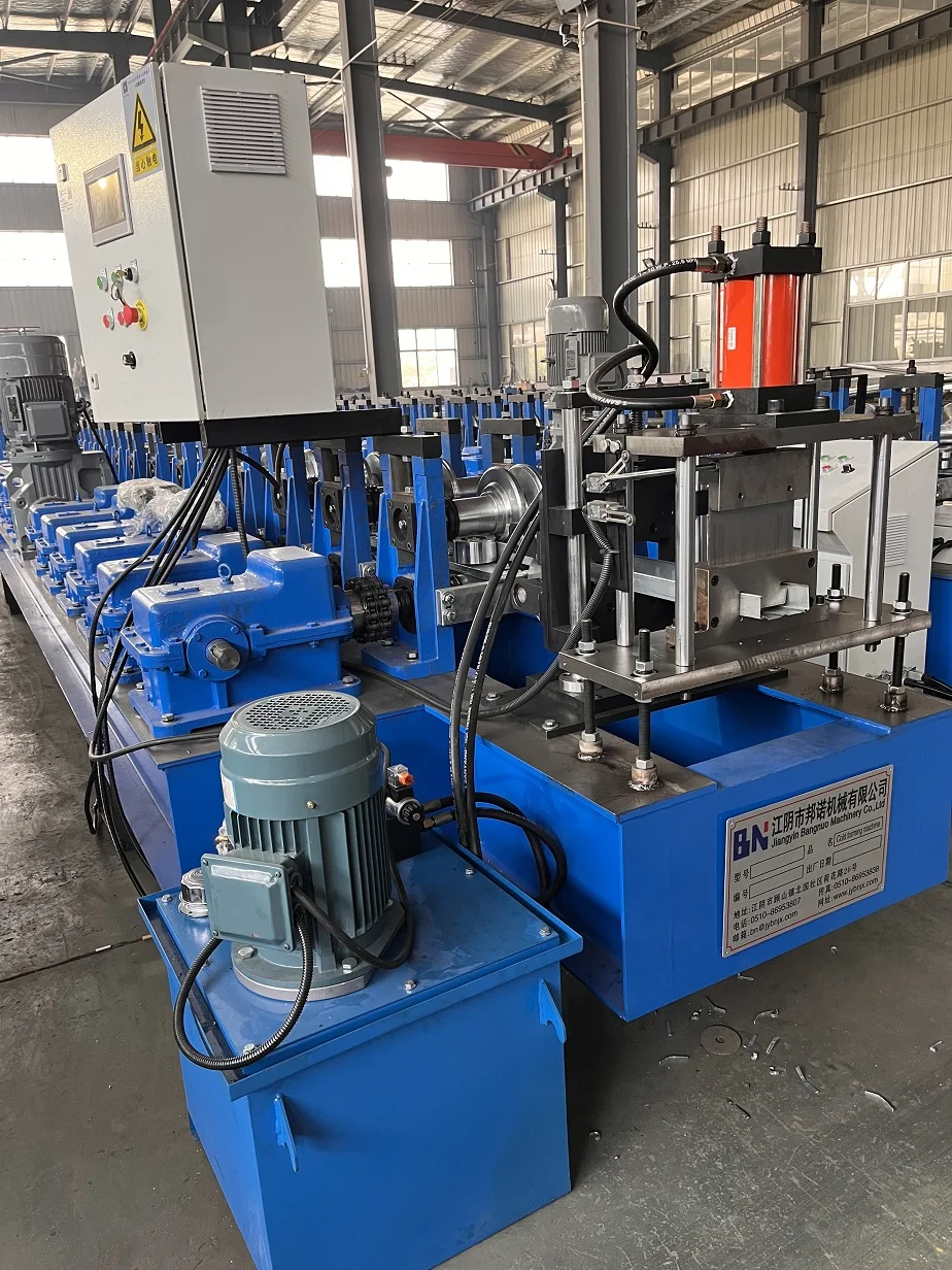 CE Certificated Box Beam Roll Sealer Box Beam Roll Forming Machine Gear Box Drive Rack Beam Roller