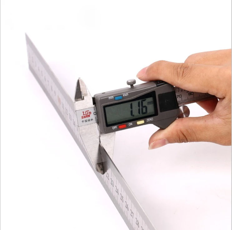 Factory customized  30cm/50cm/60cm/1.5m 2m Steel ruler For Wooden Working And Student