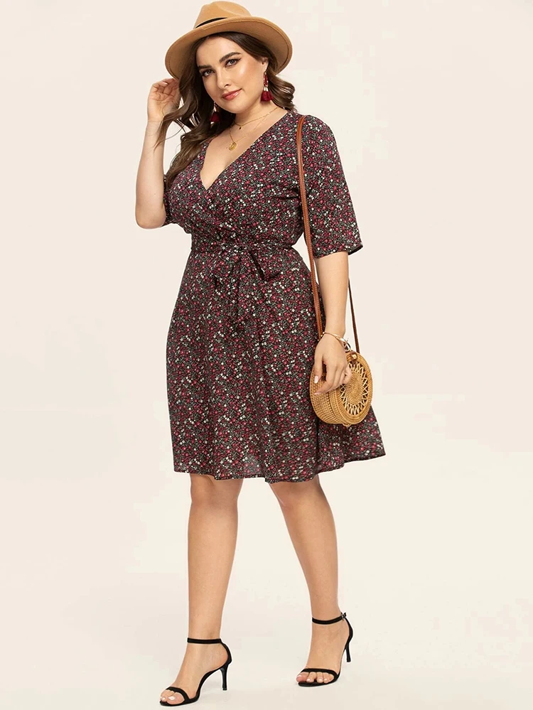 V-neck Long Skirt with Lantern Sleeves flora Printed plus size Dress
