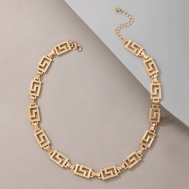 New Fashion Maze Single Choker Necklace for Women Retro Exaggerated Geometric Clavicle Chain Necklaces Jewelry Gift