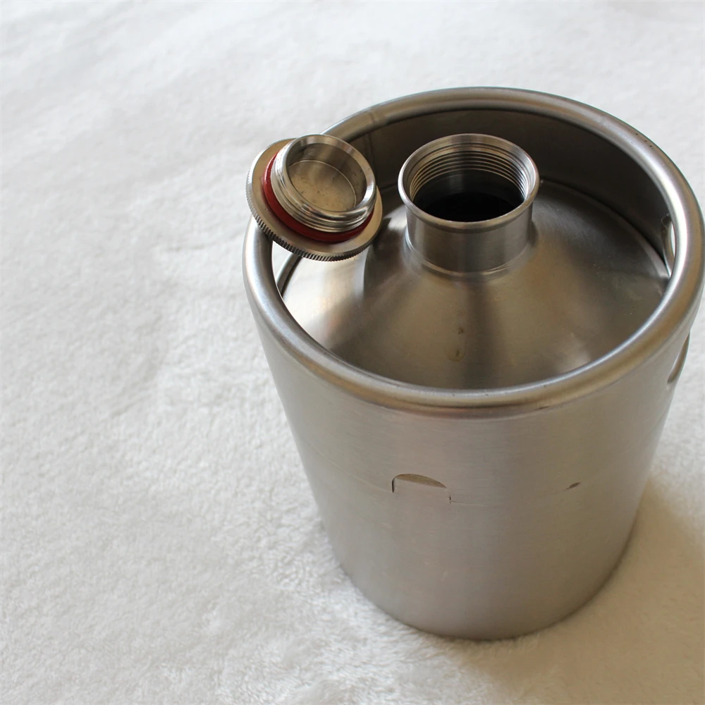 China Supplier Wholesale Homebrew Beer Refillable Water Bottle Mini Keg