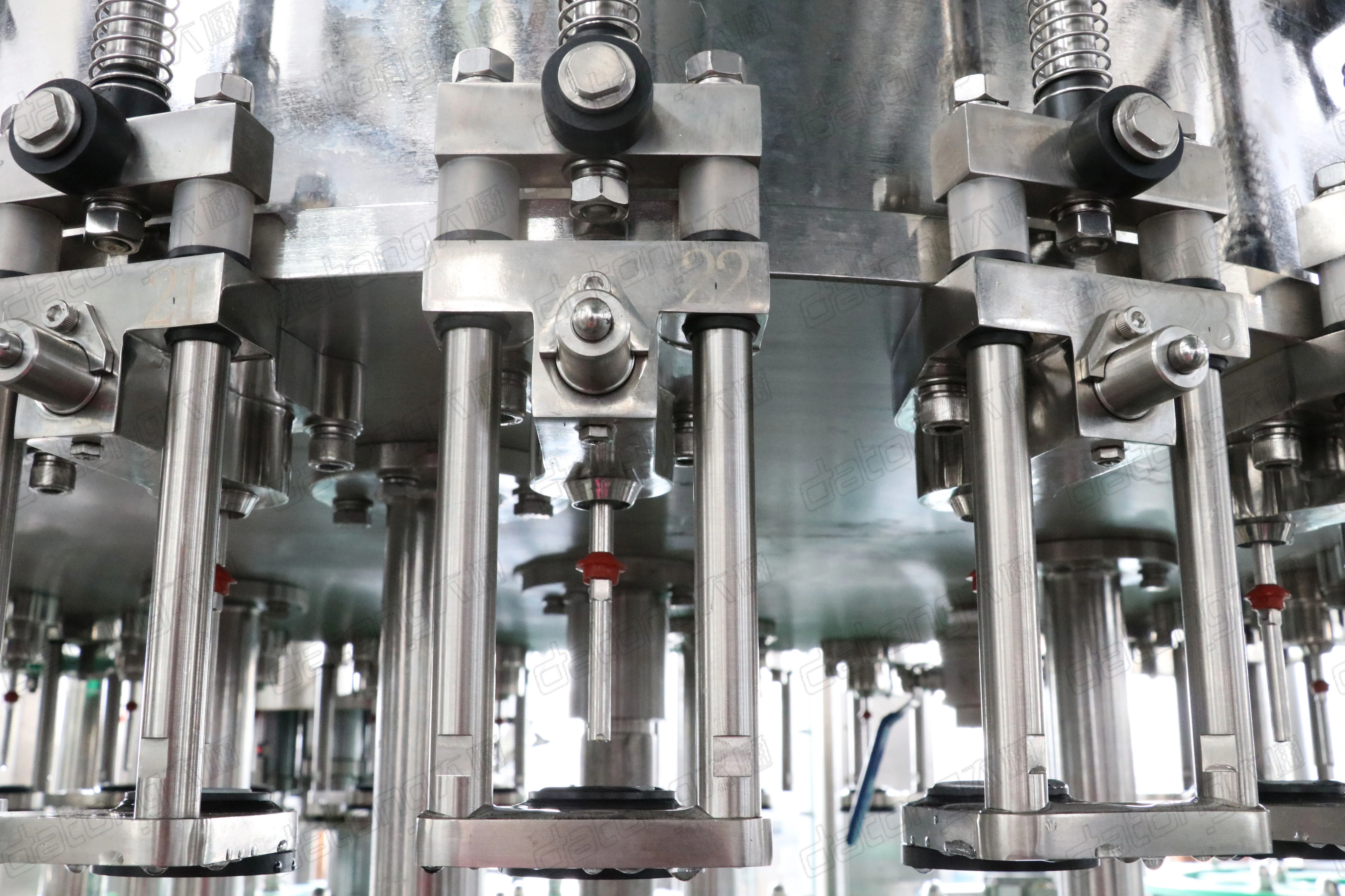 Soft drink production line soda/ sparking water bottling machine carbonated soft drink filling machine