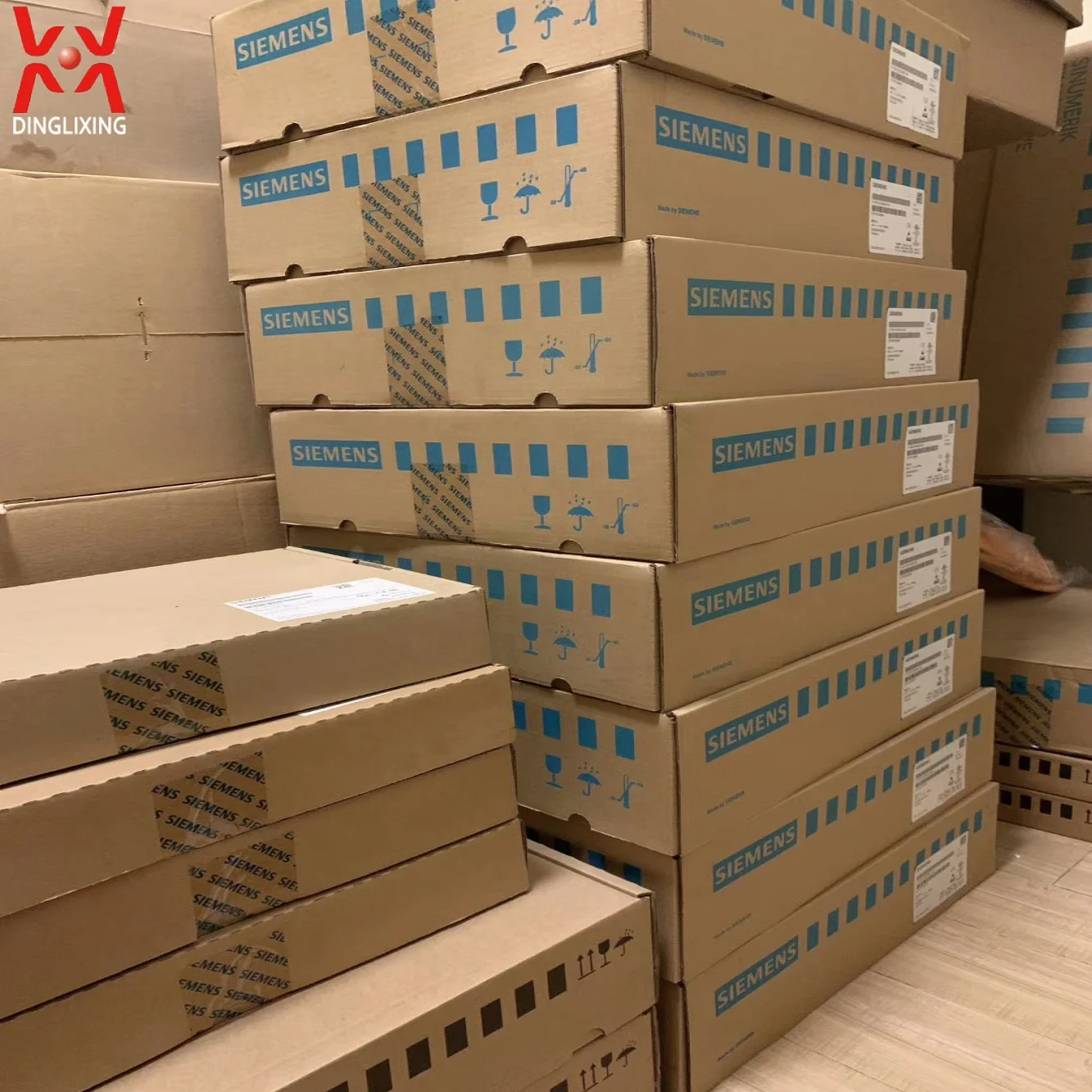 Phoenix  2702327  FL SWITCH 2208  Industrial Ethernet Switch 100%Brand New Original One year WarrantyThe spot