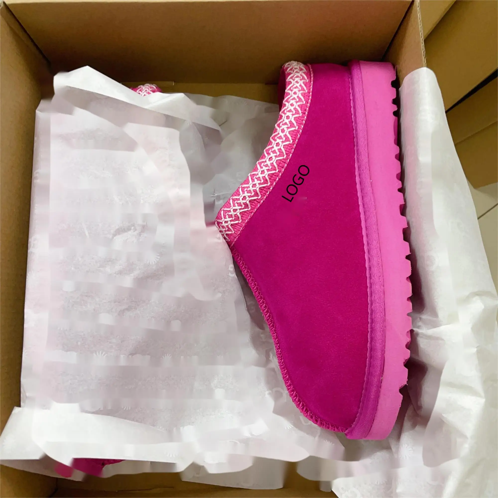 2025 Custom Wholesale ULOGO  Boots Original Winter Wool Sheepskin Slip-on Shoes Femme GG Tasman Slippers For Women Men