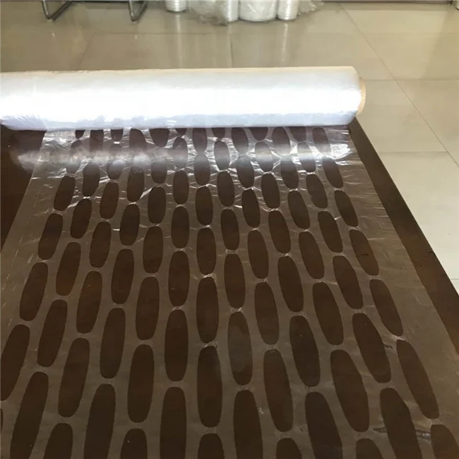 Ventilated stretch film for packing meat eggs