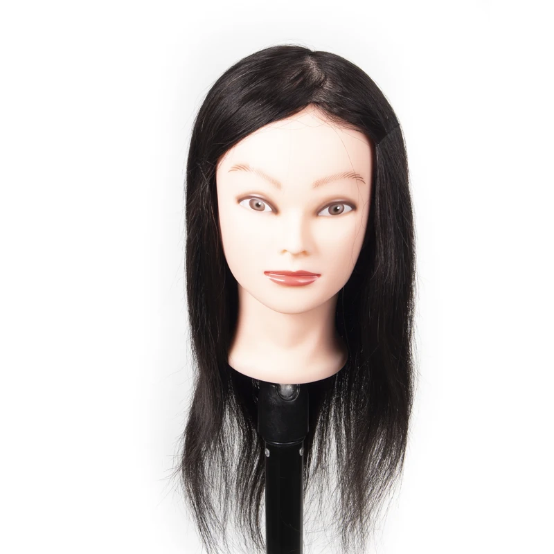 В салоне используются настоящие плетеные волосы для стрижки модельных головок