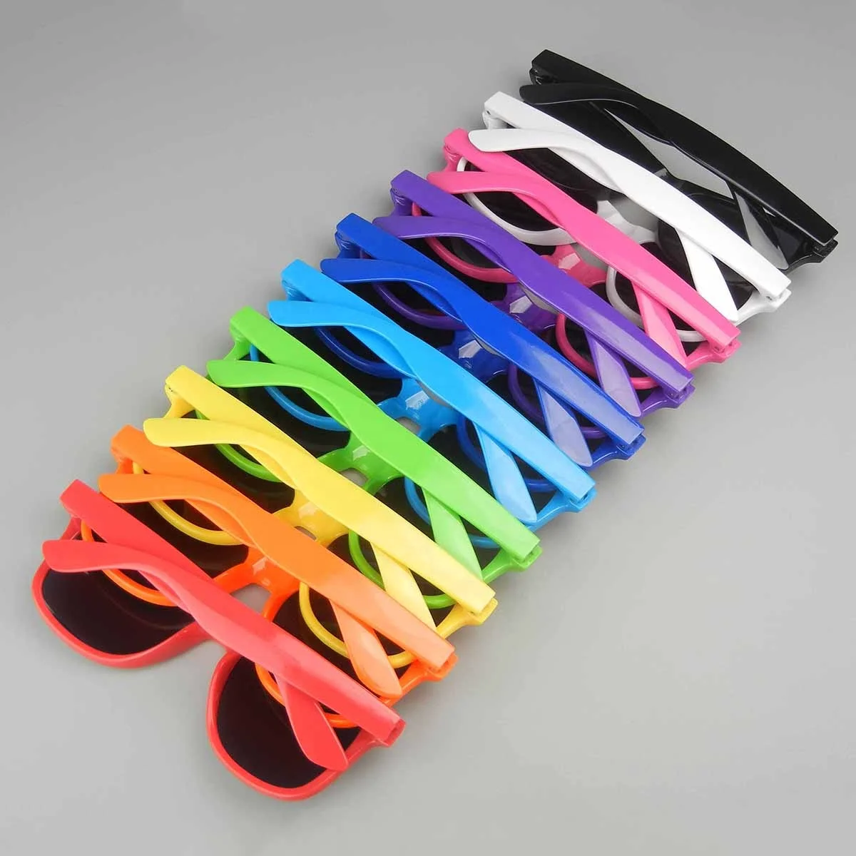 Colorful Custom Logo Plastic Shades Sunglasses Women Men 2024 Sun Glasses Cheap Eyewears Square Summer Beach Sunglasses