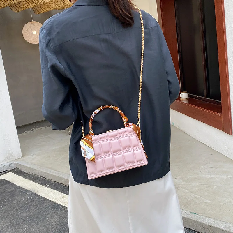  Plaid Ladies 2021 Box Shoulder Crossbody Purses Luxury Chains Women Hand Bags With Scarves Quilted Flap and Handbags