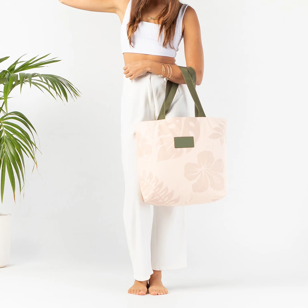 OEM&ODM colored background waterproof Washable Durable zipper closure tyvek bag custom print, custom tyvek tote bag