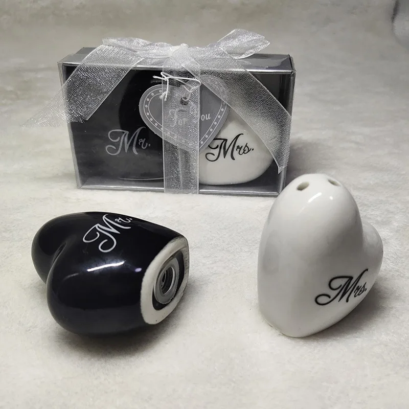 
Ywbeyond heart shaped mr and mrs Ceramic Salt and Pepper Shakers Wedding Favour, Party Souvenirs guests 