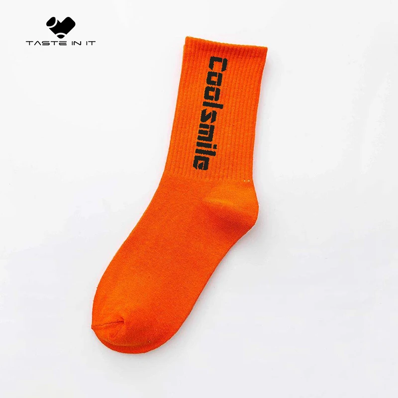 Factory Wholesale Comfortable Soft Designer Casual Jacquard Knitted Socks