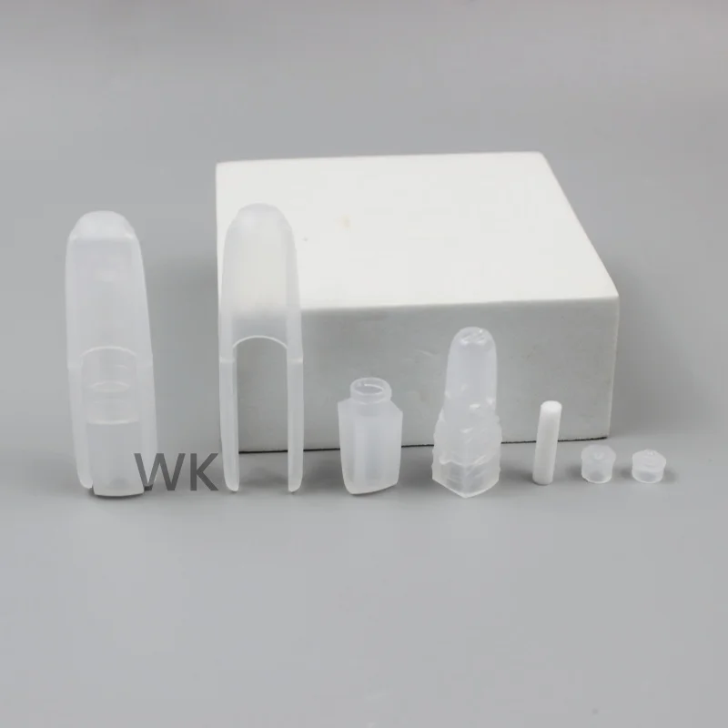 Цветной носовой ингалятор с эфирным маслом