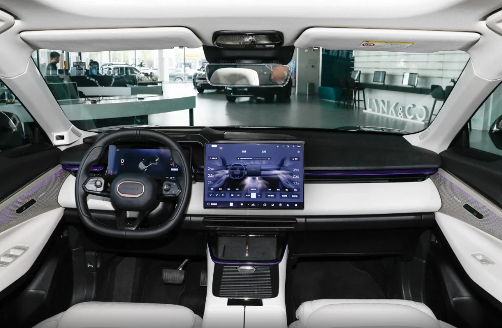 2023 2025 Lynk & Co 08 EM-P puls pro halo версия plug-in hybrid дальнего действия 1400 км среднего размера внедорожник льготная цена новая модель