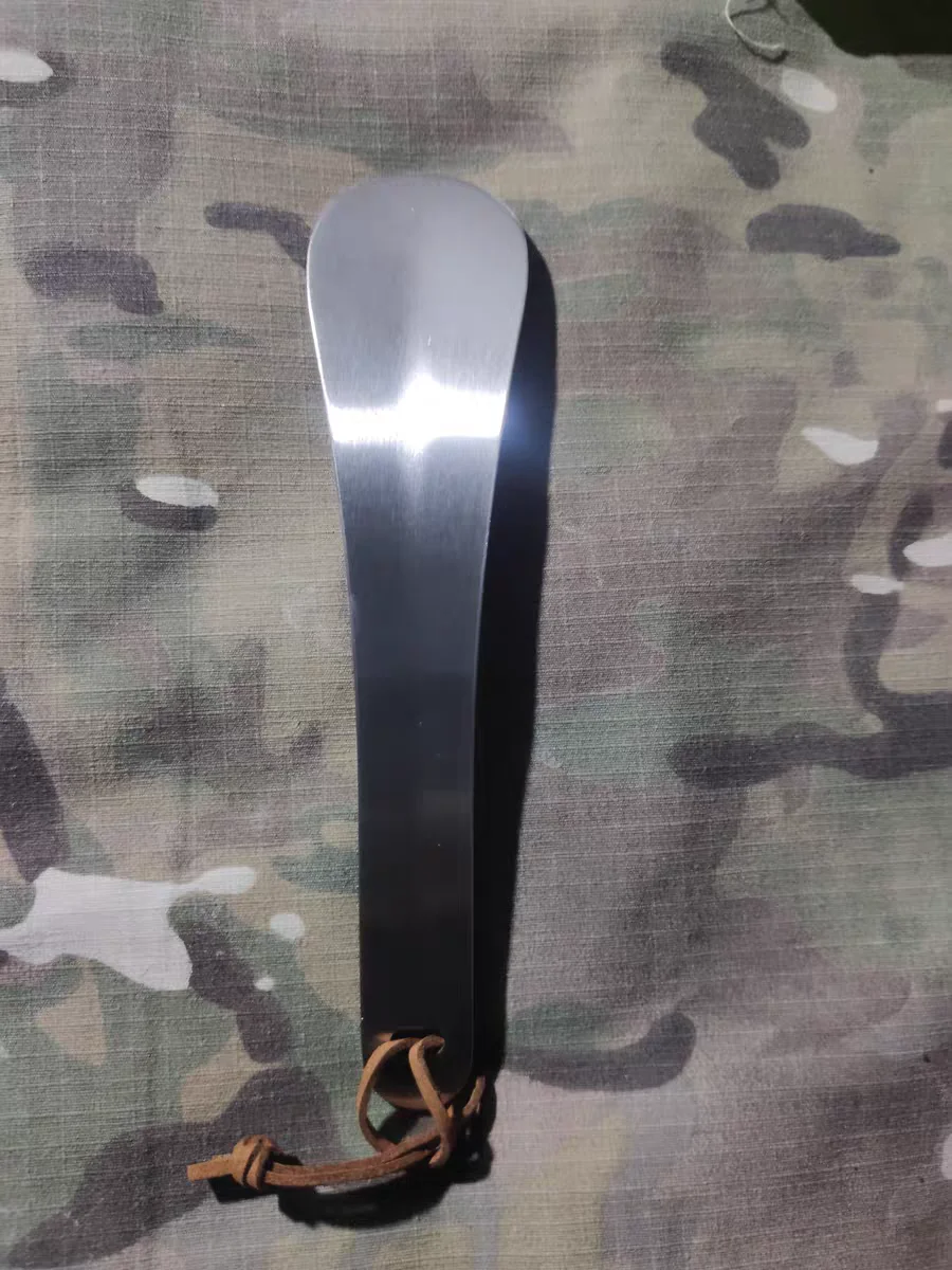 High Quality Leather Rope Long Handle Stainless Steel Metal Shoehorn For Old Pregnant woman