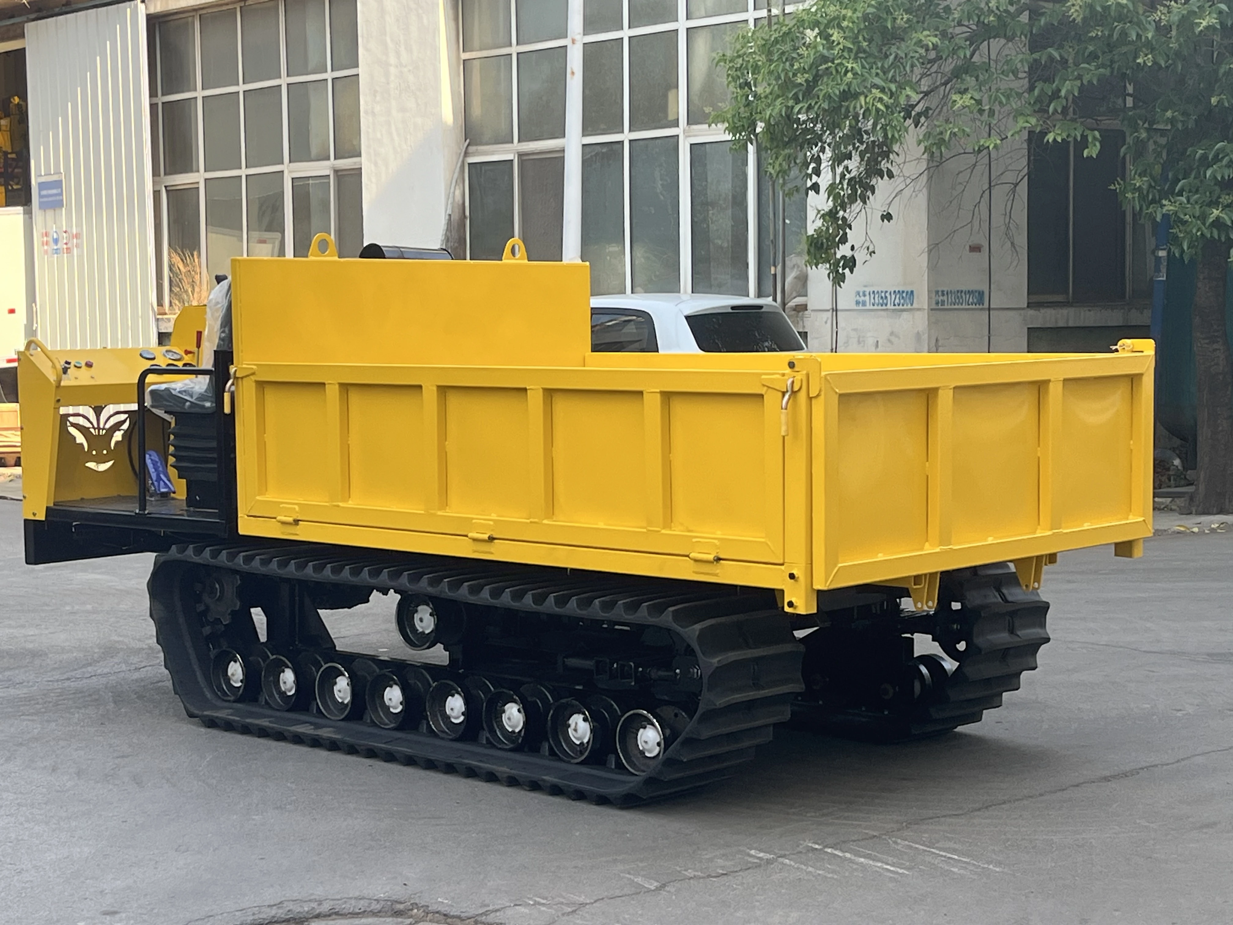 3 Ton 4Ton infinitely variable speed mini crawler dumper engineering tracked carrier agricultural crawler dump truck