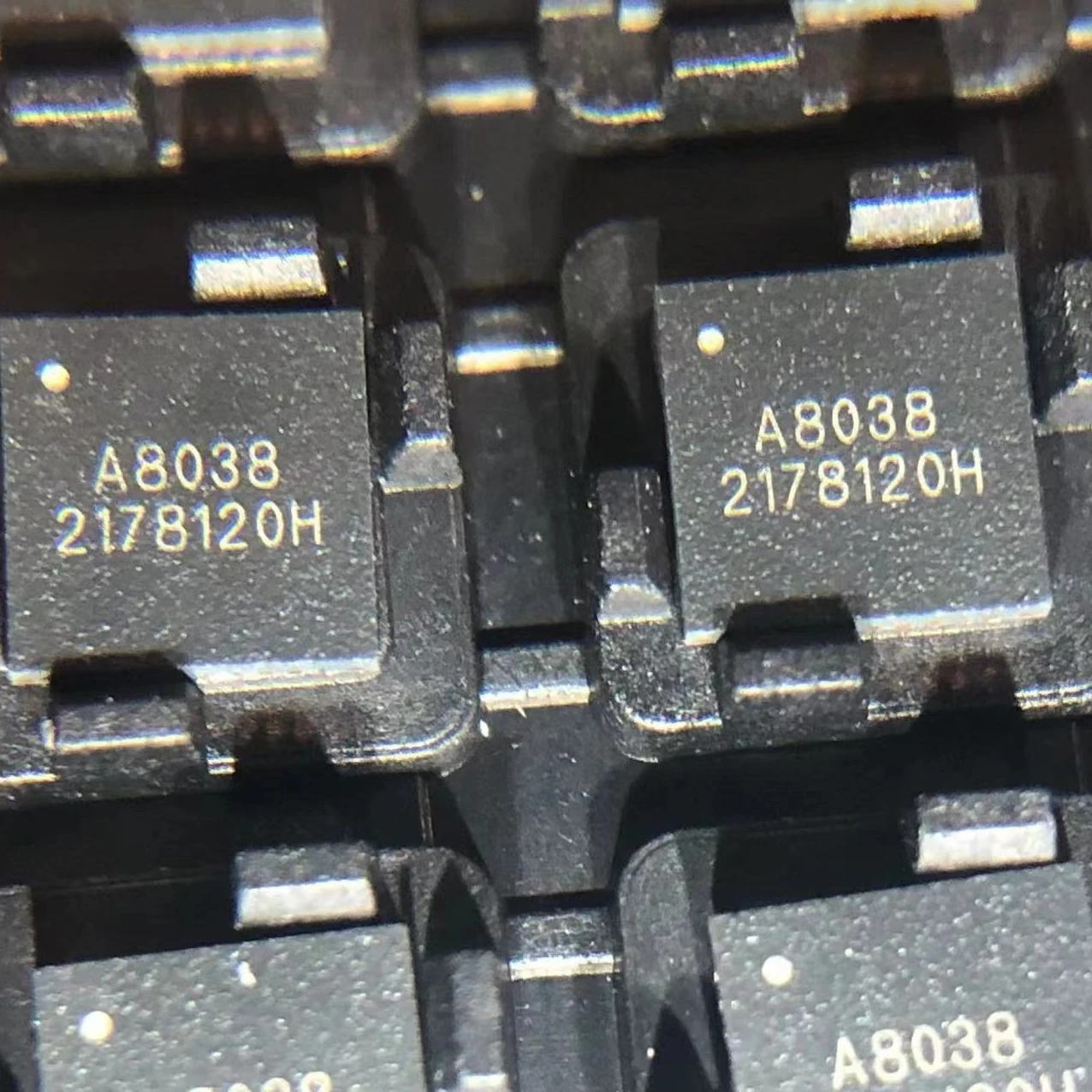 A8038 U5 электронный компонент CB4 V10 плата управления сетевой чип QFN5X5-40 интегральная схема