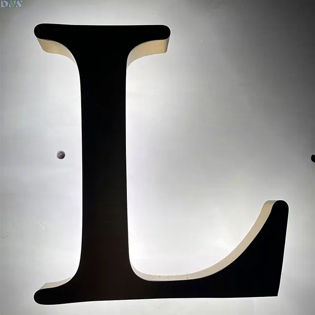 Заводская цена светодиодные 3D-буквы знак бизнес-логотипа Клубные знаки со стеной золотые буквы с матовой подсветкой