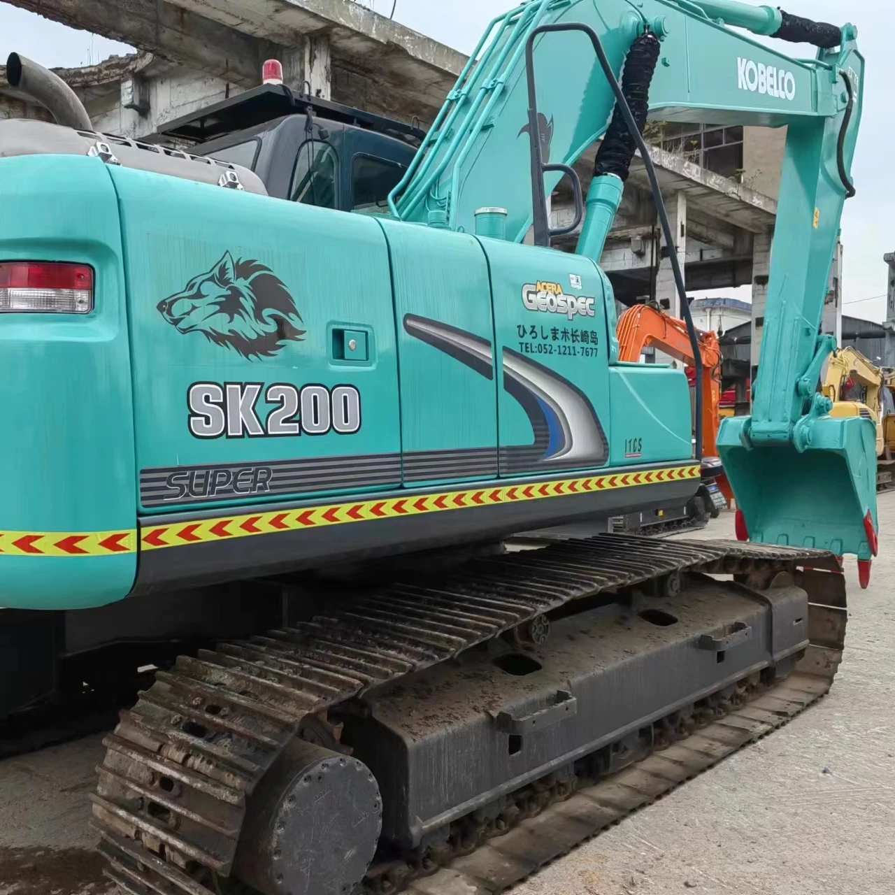 Most Popular Kobelco Brand Excavator in stock Japan Original Kobelco SK200-8 Excavator with Better Quality for sale