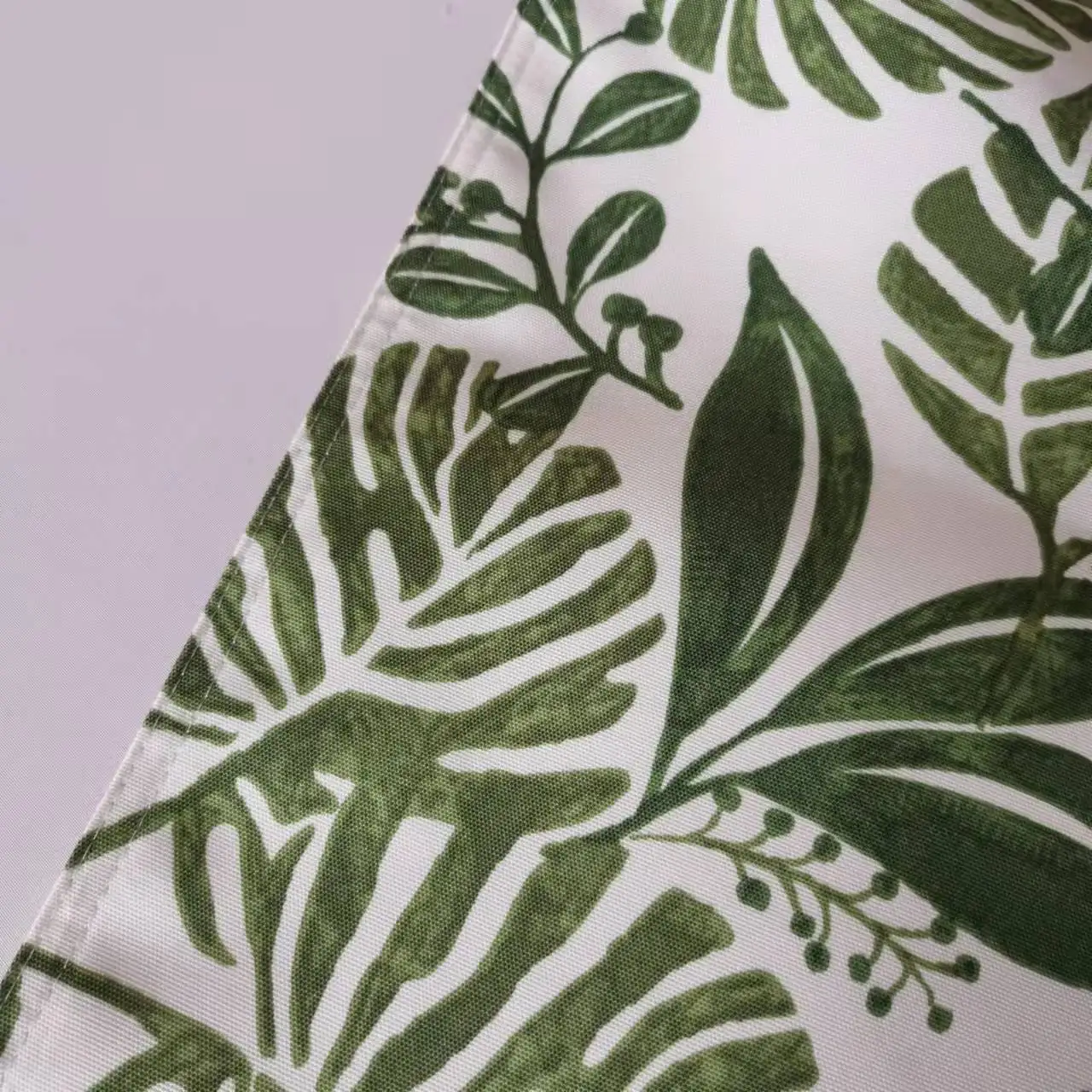 Manufacturer China high quality home restaurant polyester printing woven table cloth runner