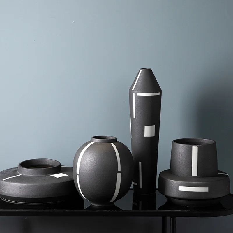 Italian minimalist style hand-painted vertical lines ceramic vase model villa flower arrangement art flower vase ornaments vase