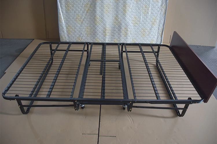 Wholesale Folding Bed Mattress Bed Frame Portable Foldable Roll Away Adult Bed for Guest Memory Foam Mattress