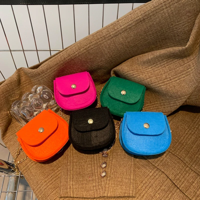 2023 New design wool felt bag Fashionable and cute mini bags for ladies Factory wholesale Metal Chain handbags