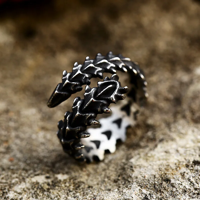 SS8-1087R 2023 New Arrival Stainless Steel Viking Skeleton Centipede Finger Ring For Men Cool High Quality Animal Jewelry