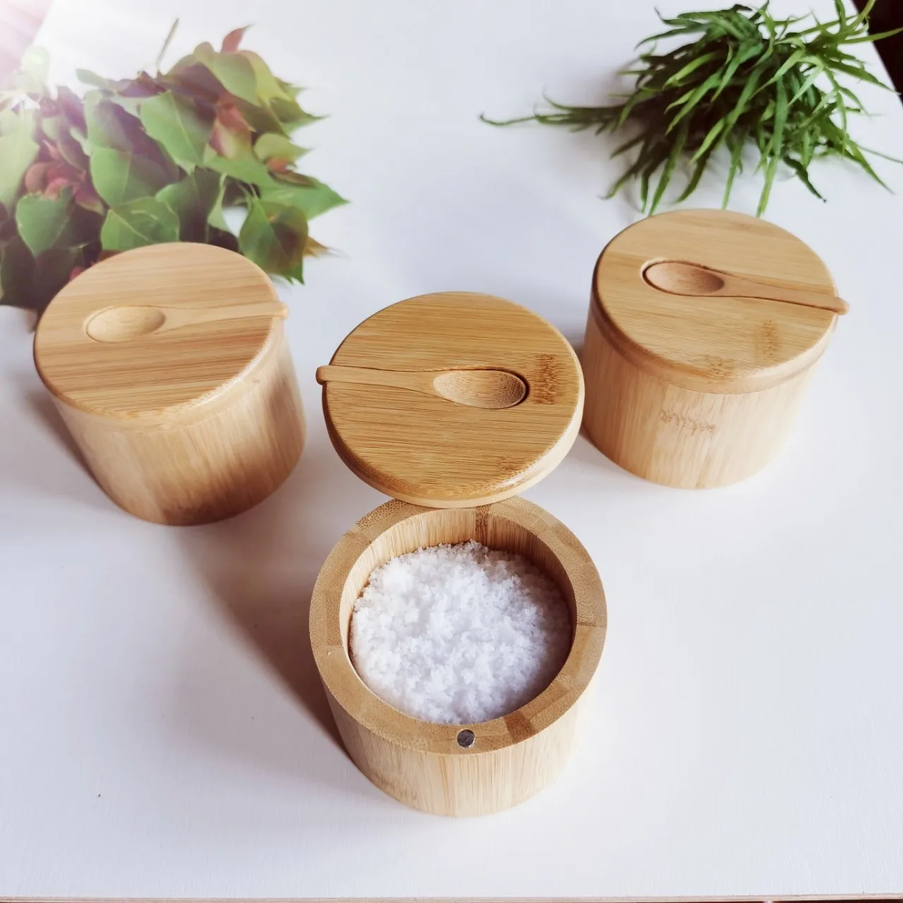 High Quality Natural Bamboo Seasonings Box Kitchen Salt Pepper Spice  Storage Container Bamboo Wood Cellar With Spoon