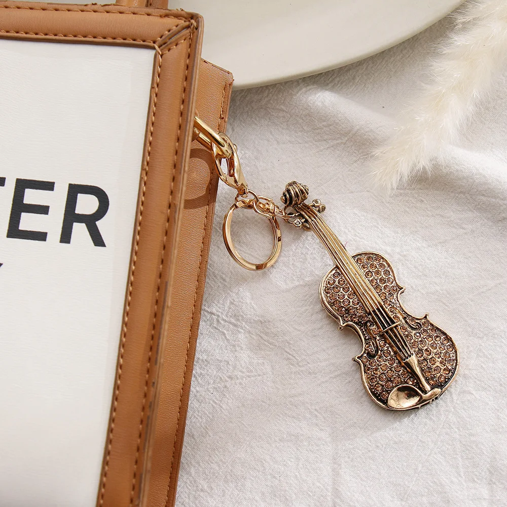 crystal rhinestone Guitar Keychain Cute Bass Keychain Mini Guitar Keyring Electric Guitar Key Holder Metal Key chains for Music