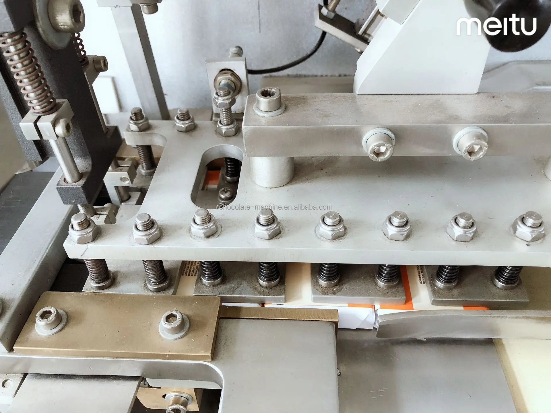 chocolate fold wrapping machine chocolate packing machine