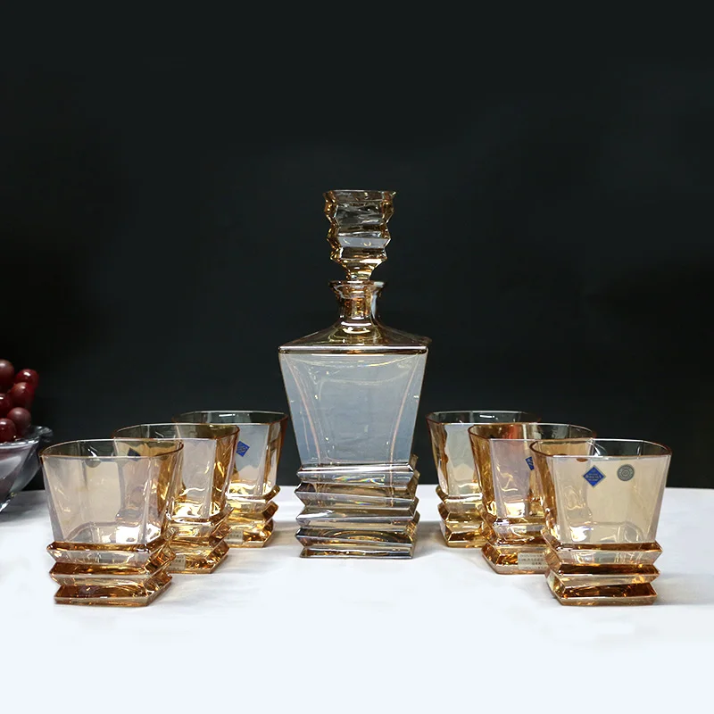 Оптовая продажа 24% Pbo богемный Хрустальный роскошный графин для виски 7 шт. Набор для виски