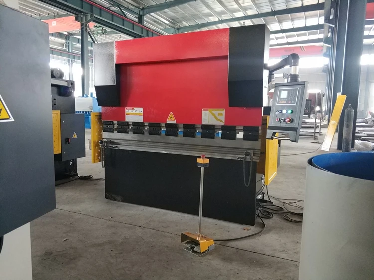 CNC WC67k 40T/2500 металлический лист автоматический гибочный